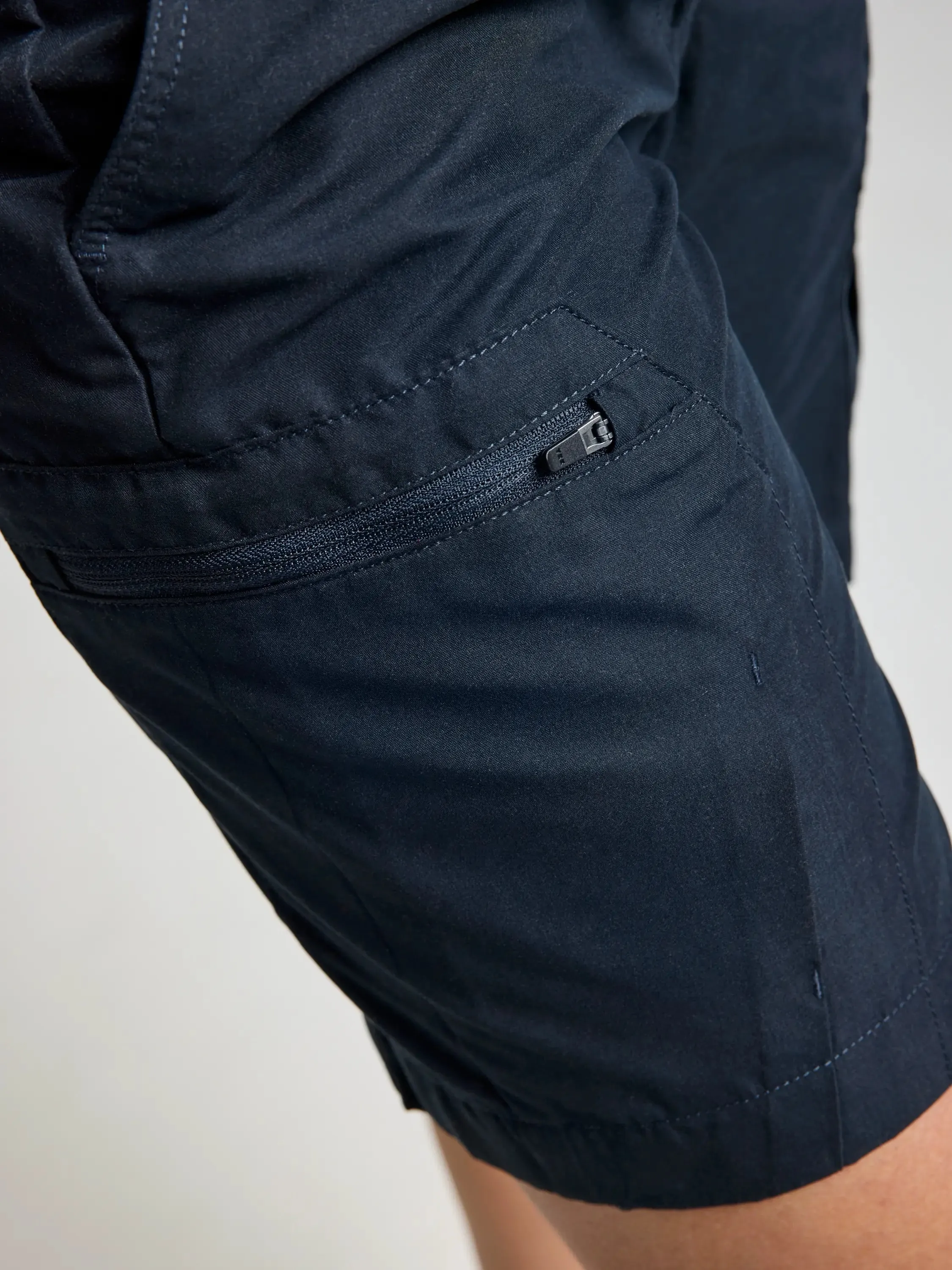 ACTIVE WOMAN CARGO SHORT