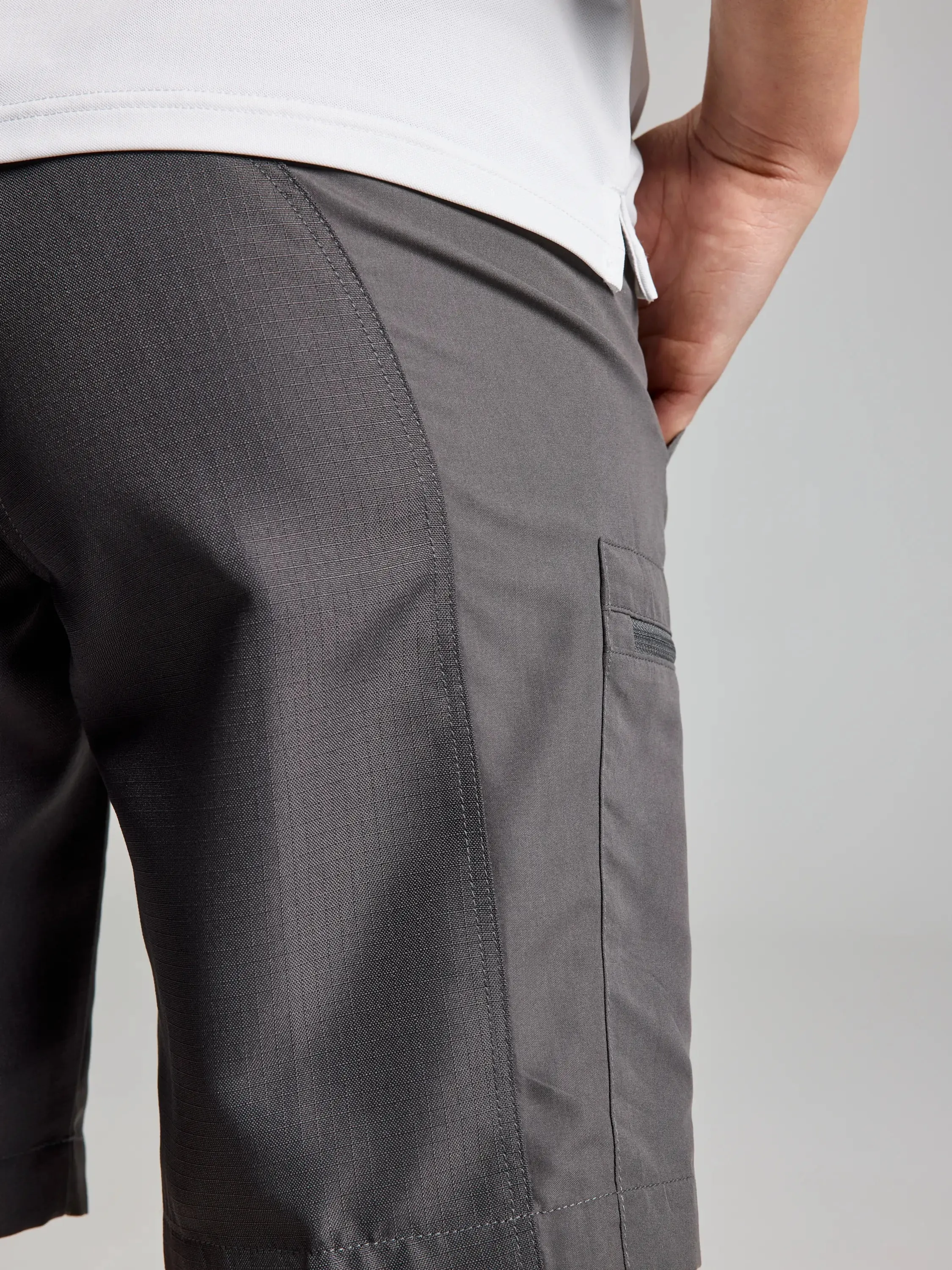 ACTIVE WOMAN CARGO SHORT