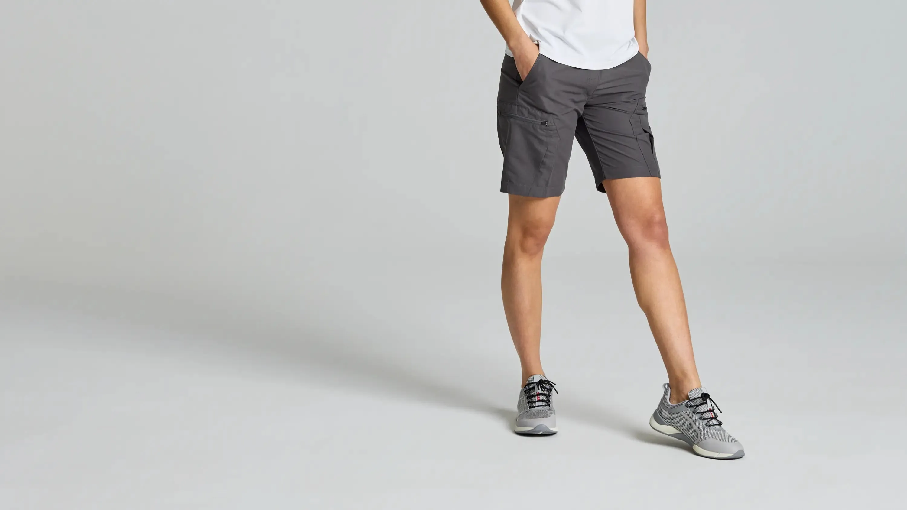 ACTIVE WOMAN CARGO SHORT