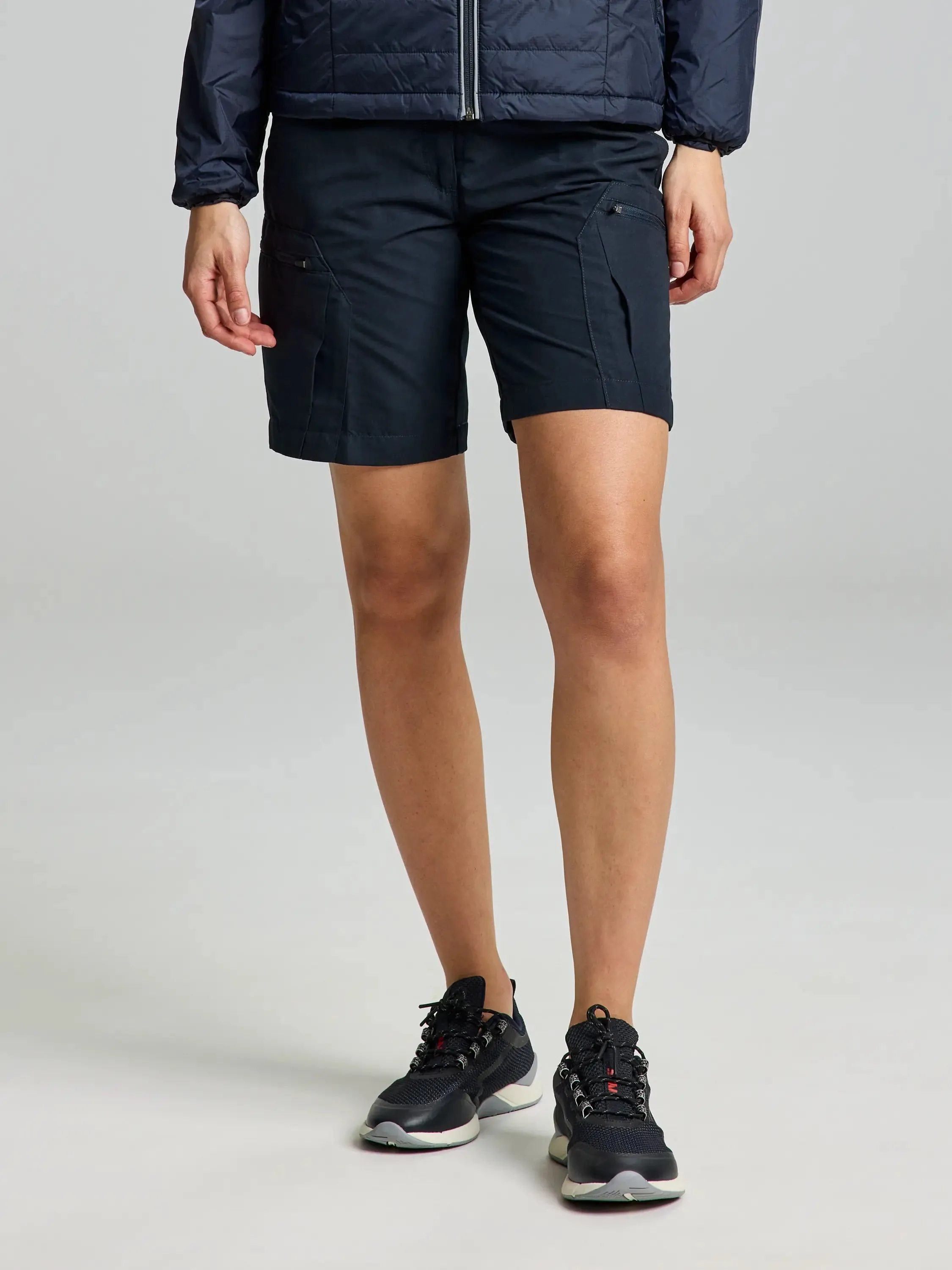 ACTIVE WOMAN CARGO SHORT