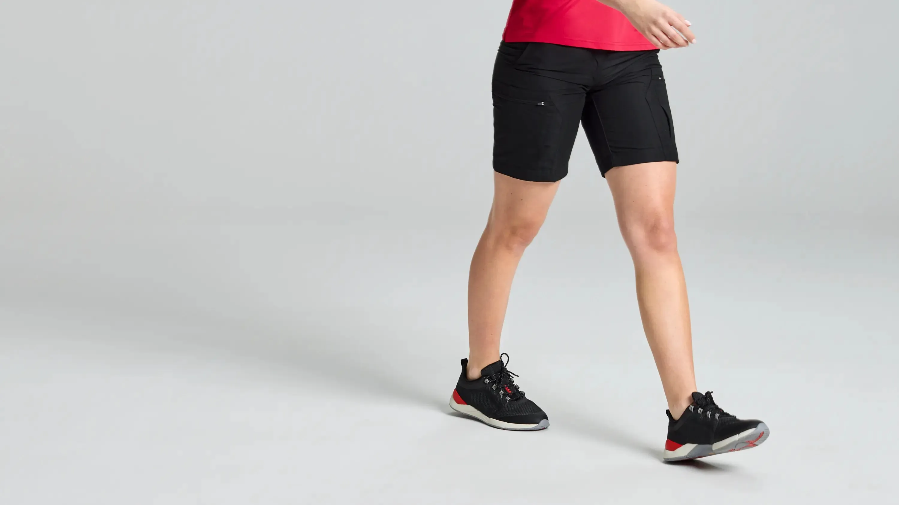 ACTIVE WOMAN CARGO SHORT