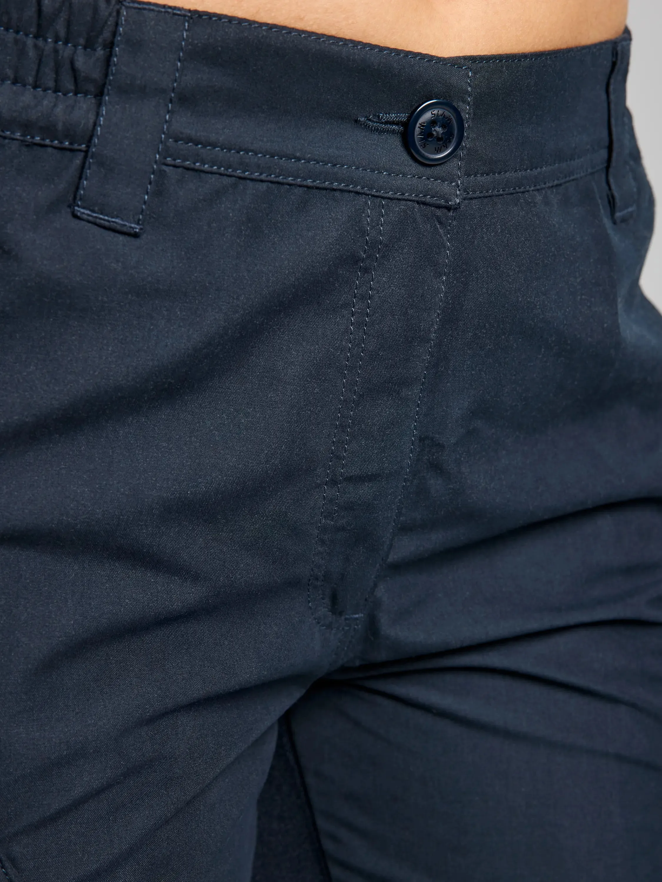 ACTIVE WOMAN CARGO SHORT