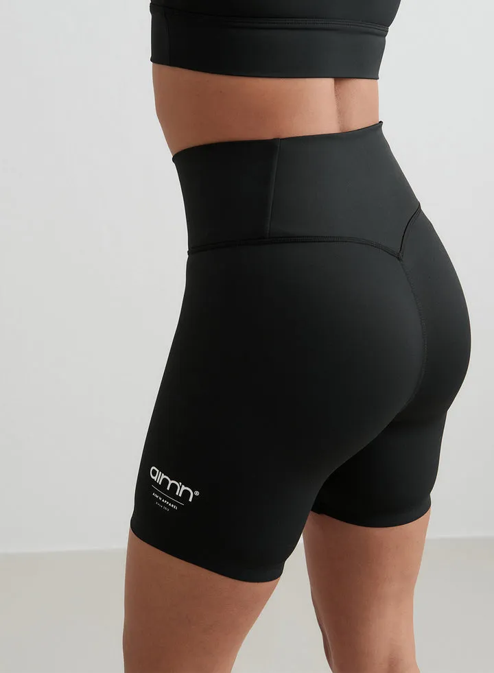 Edge Core Midi Short | Black
