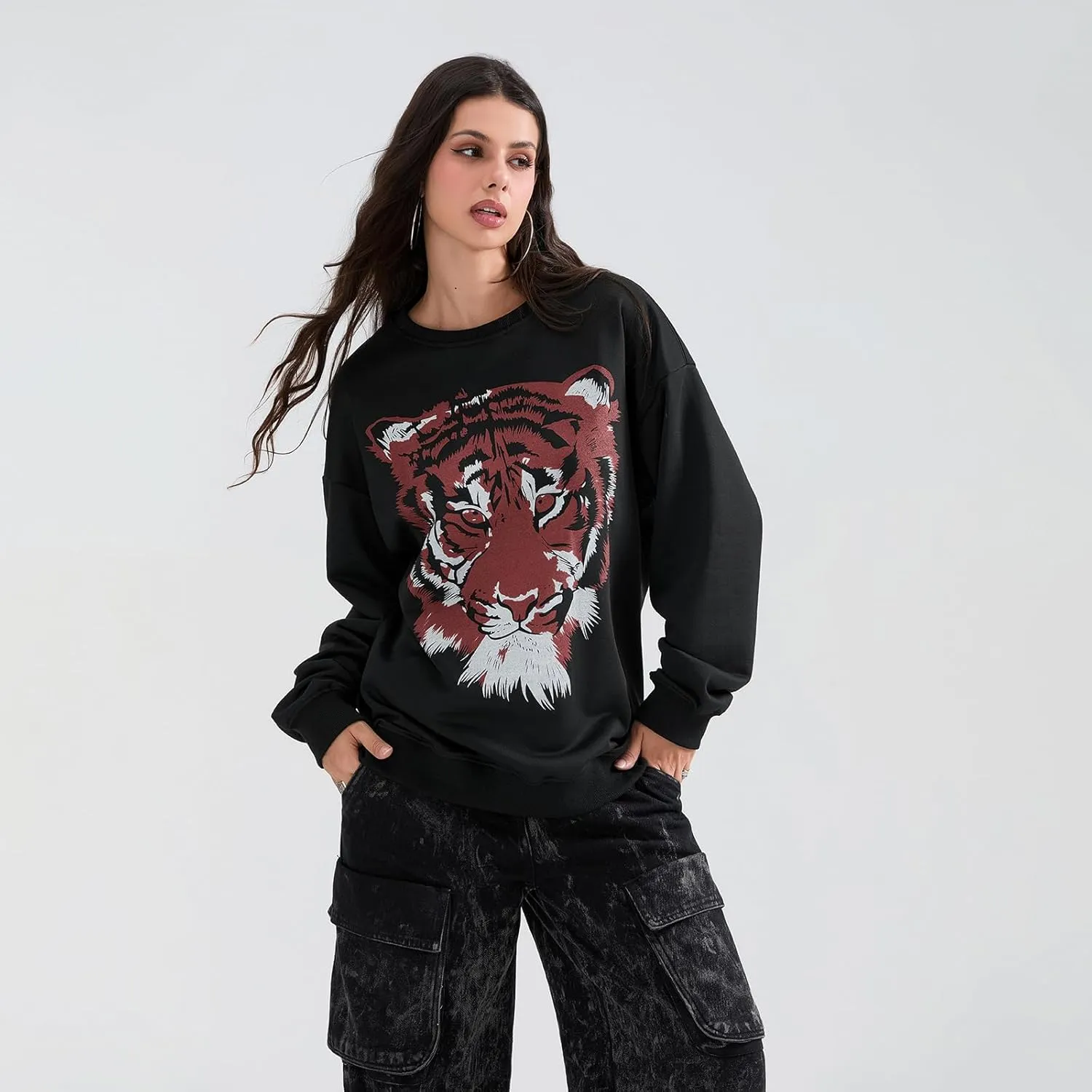 Sastianaen Women Y2k Oversized Graphic Sweatshirt Tiger Print Loose Fit Crew Neck Pullover Top 2024 Vintage Fall Shirt