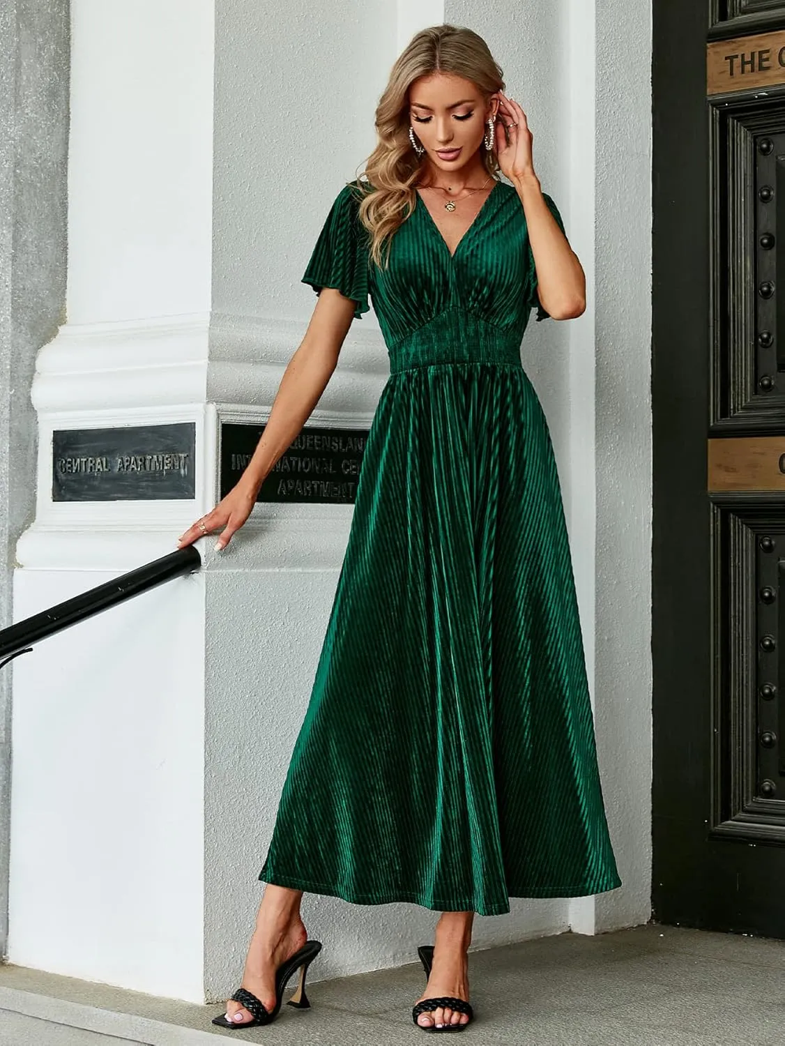 Simplee Womens V Neck Velvet Maxi Dress Short Sleeve Empire Waist Long Formal Dress for Wedding Guest