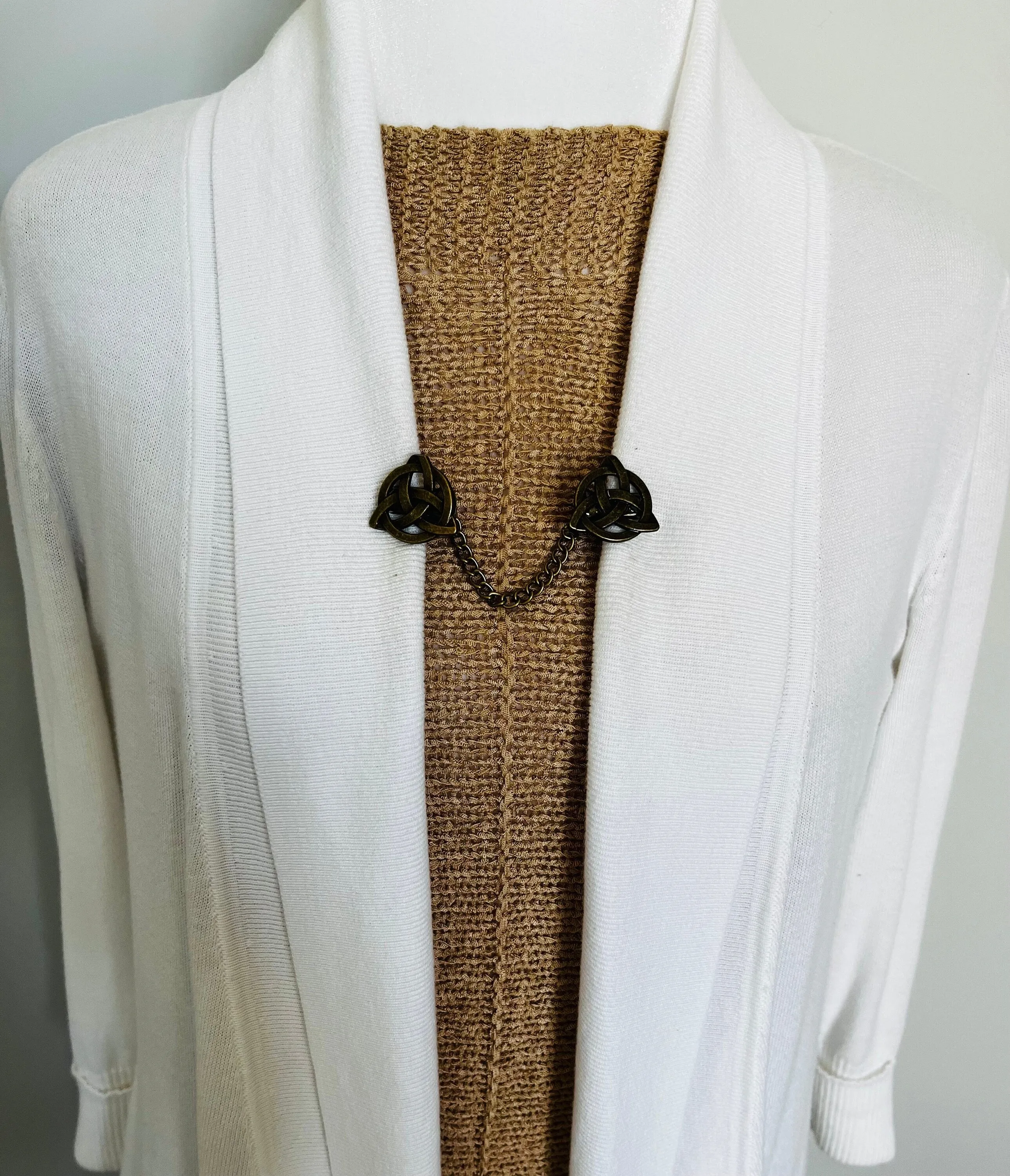 Sweater Clips Bronze Knot Sweater Clip for Cardigan Clasp Minimalist Chain Clip Kimono Jewelry Gift for Mom Gifts for Her by Fabulici