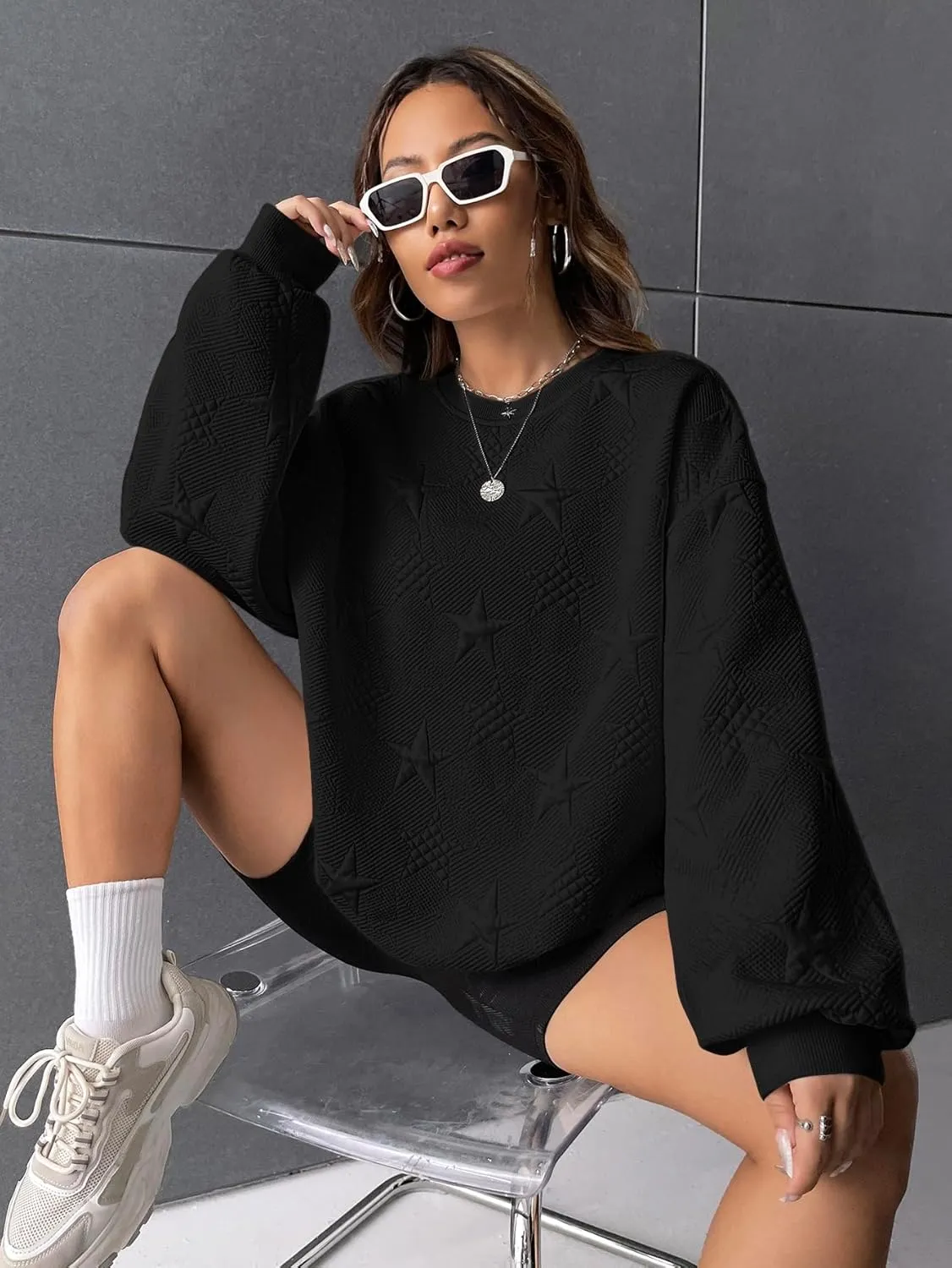 Verdusa Women's Oversized Sweatshirt Fall Outfits Embossed Long Sleeve Hoodies Crewneck Fashion 2024 Trendy Pullover Top
