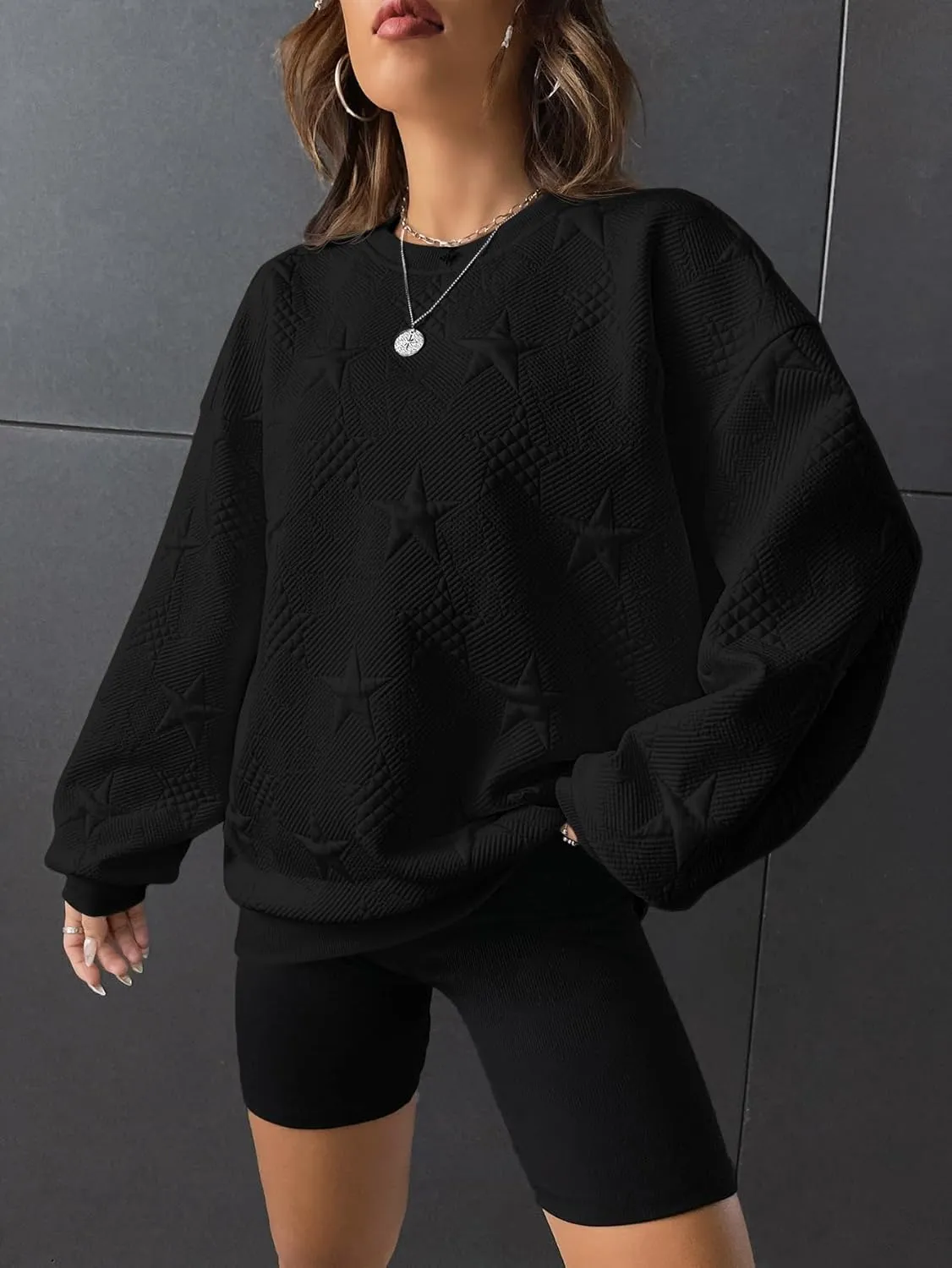 Verdusa Women's Oversized Sweatshirt Fall Outfits Embossed Long Sleeve Hoodies Crewneck Fashion 2024 Trendy Pullover Top