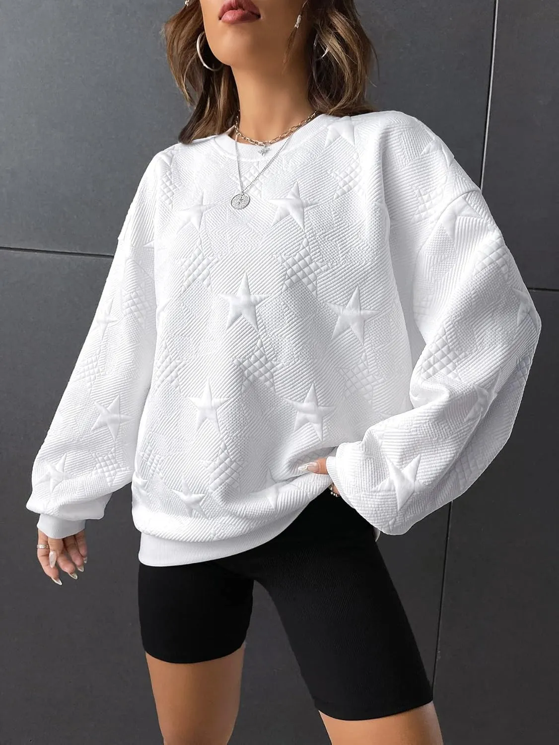 Verdusa Women's Oversized Sweatshirt Fall Outfits Embossed Long Sleeve Hoodies Crewneck Fashion 2024 Trendy Pullover Top
